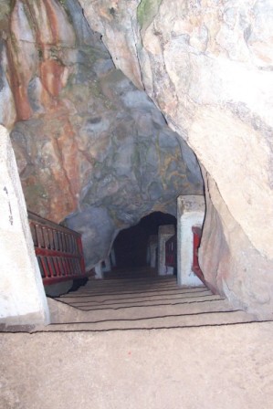 Muang On Cave - Stairwell Muang On Cave - Stairwell